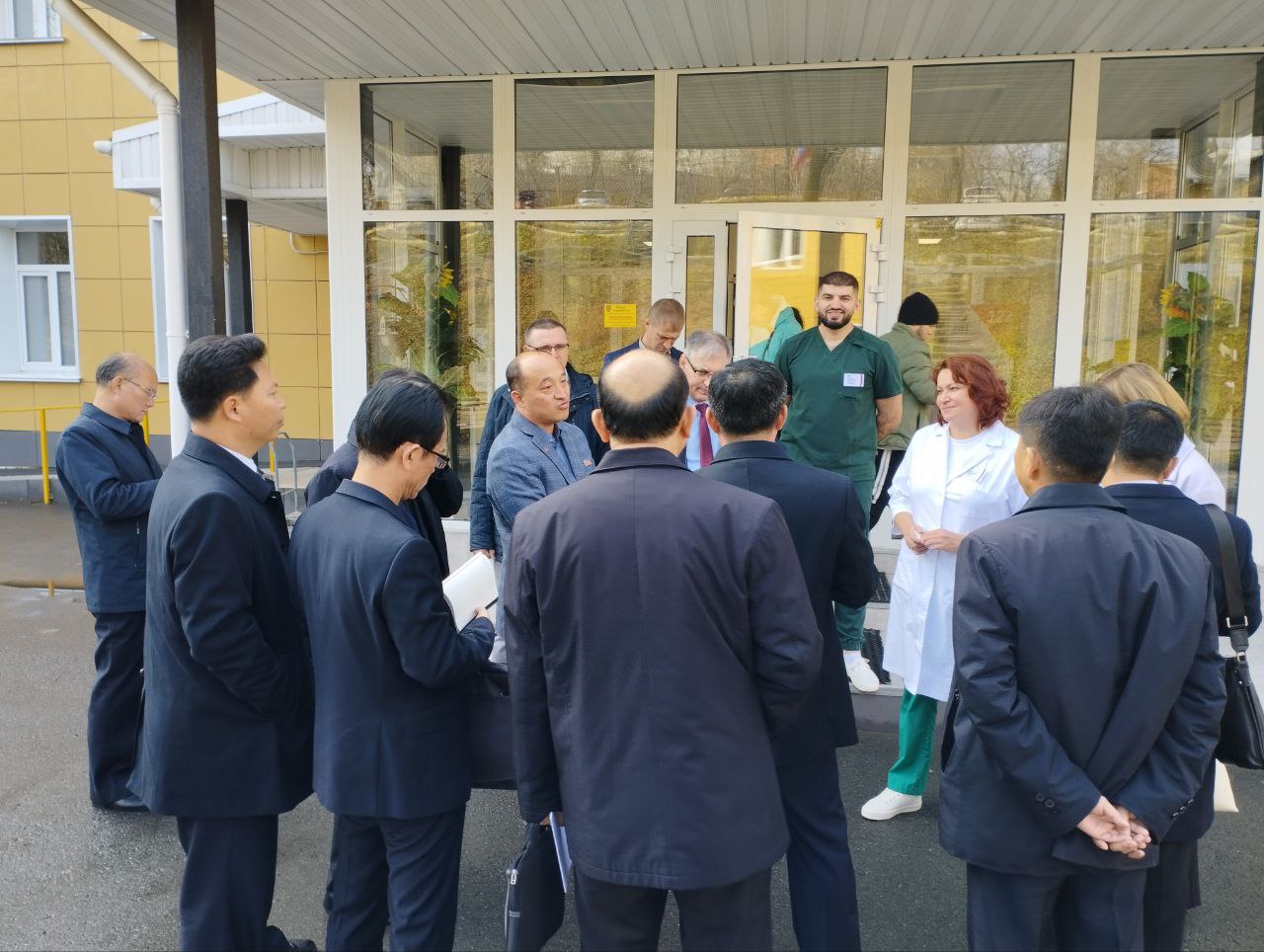 «Дальзаводская» больница принимала у себя в гостях делегацию из Северной Кореи.